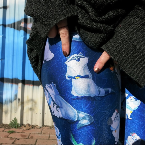 Disney’s Pocahontas Meeko And Friends Leggings, Blackmilk Size Large - Picture 2 of 6